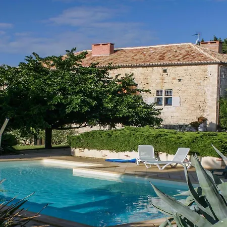 De Maurin Сasa de vacaciones