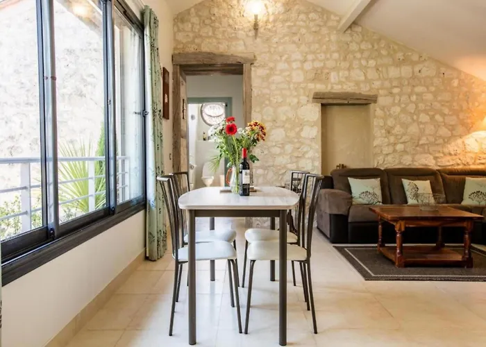 De Maurin Nyaraló *